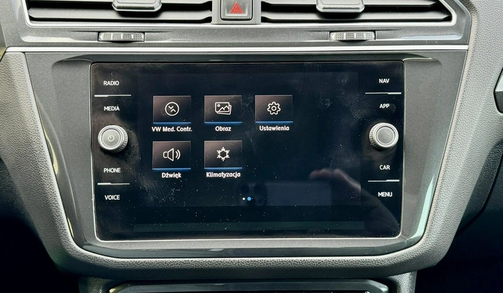 Volkswagen Tiguan cena 119900 przebieg: 150000, rok produkcji 2018 z Góra małe 781